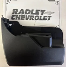 NEW GM OEM 19-23 SIERRA 1500 FENDER EXTERIOR TRIM- MUD GUARD GMC 84621825