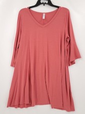 Paisley Grace Dress Womens Size Medium Color Salmon Short Sleeves V Neck Short