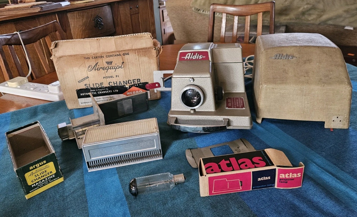 Aldis 303 1960s Vintage Slide Projector Working Condition