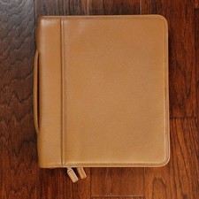 Levenger 12" x 13.5" Cuero Marrón Folio Cremallera Completa Portafolio Bloc de Notas Mango