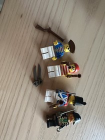 LEGO Pirates: Forbidden Island (6270) Complete