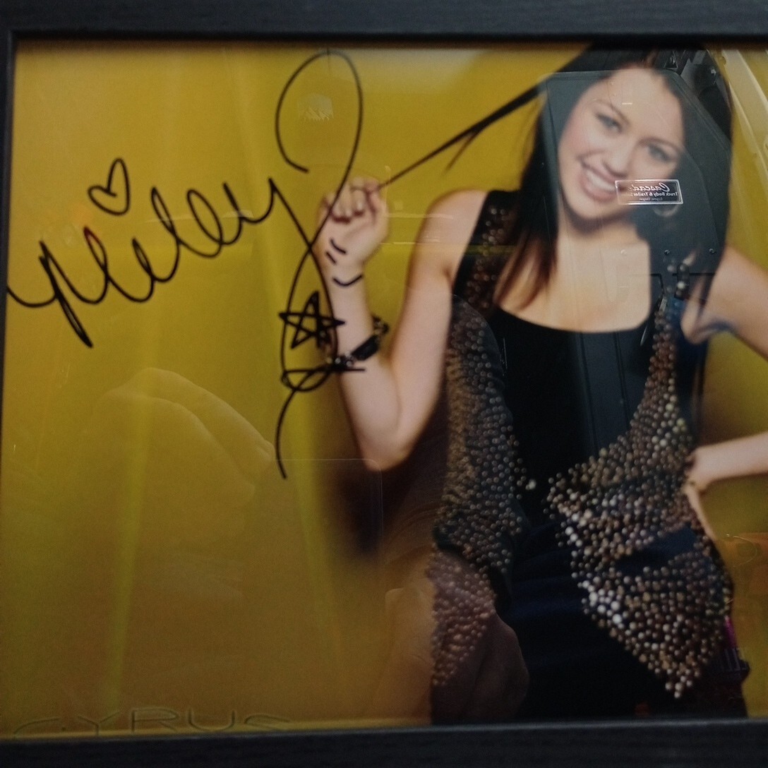 Young Miley Cyrus Signed 8x10 Framed Photograph With COA Proof Disney Pop Music 