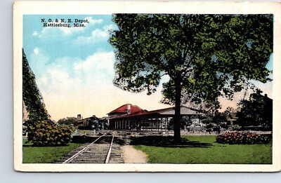 Postcard Mississippi Hattiesburg N.O.&N.E. Railroad Depot Train in Station