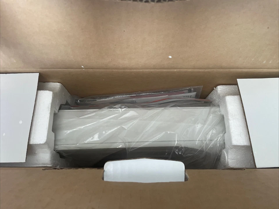 Microtek ScanMaker 4800 Flatbed Scanner + 35mm Slide & Filmstrip Adaptor - Image 2 of 4