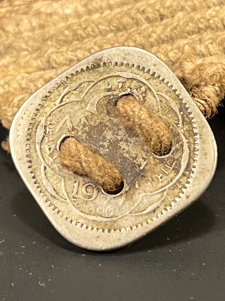 Colar de contas azuis do povo Konyak Naga Fine Índia Birmânia Myanmar ca. Início de 1900 - Imagem 4 de 4