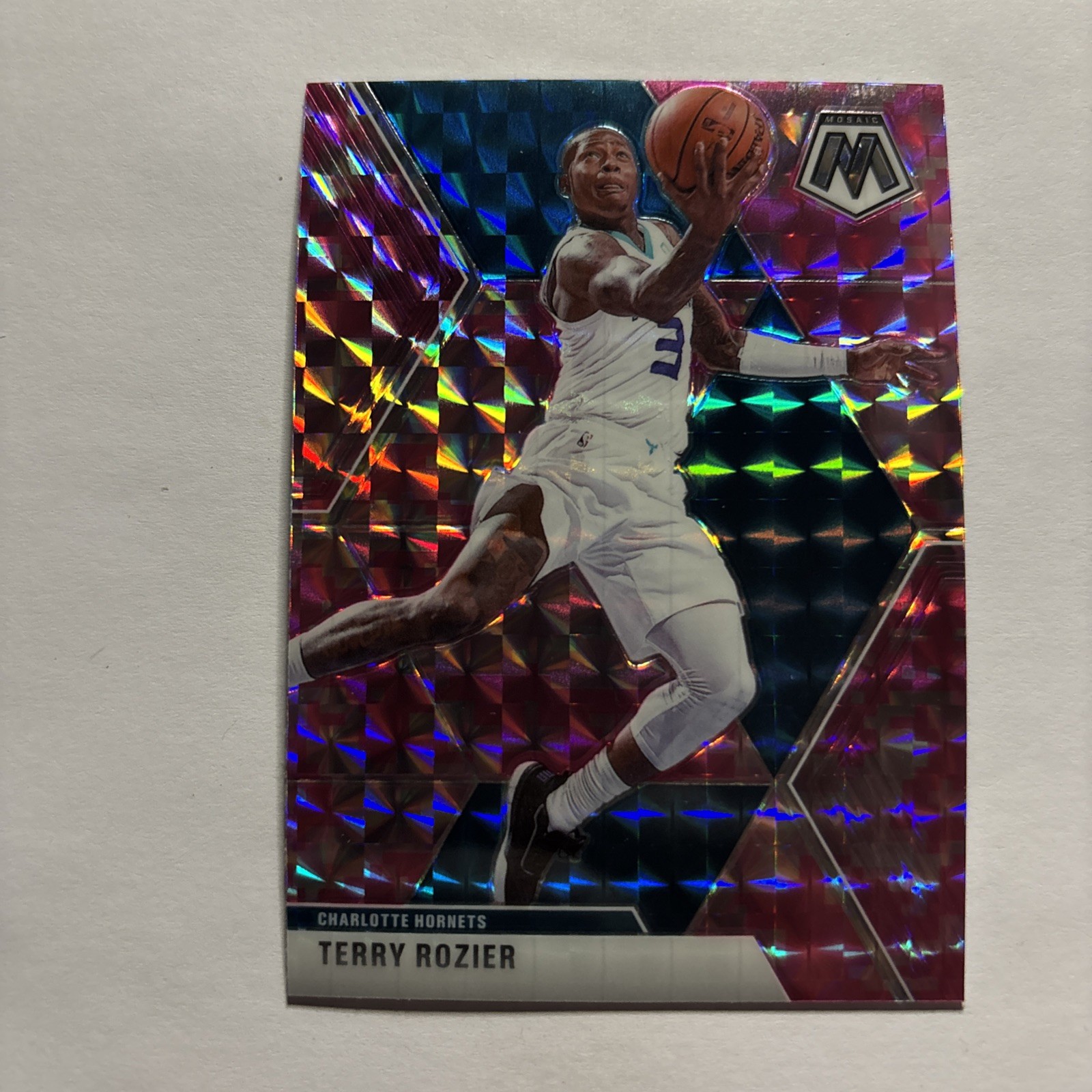TERRY ROZIER #72 2019-20 PANINI MOSAIC HORNETS CAMO PINK
