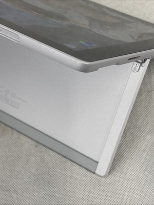 Microsoft Surface Pro 7+ (1960) (256GB, Intel i5 11th, 16GB