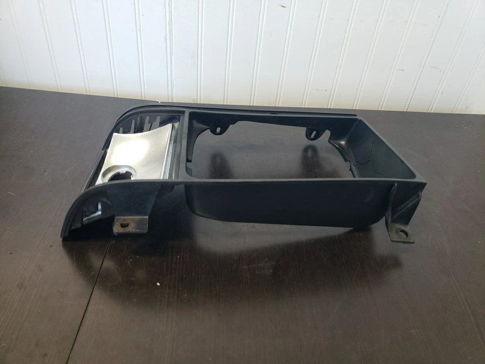 Luz de señal de giro con bisel de faros diestro Dodge Omni Plymouth Horizon OEM Mopar Foto 2 de 4