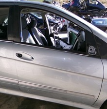 Porte avant et accessoires Mercedes 200