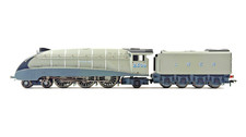 BACHMANN 00 GAUGE - 31-950X - LNER GREY 4-6-2 CLASS A4 SILVER LINK 2509 BOXED