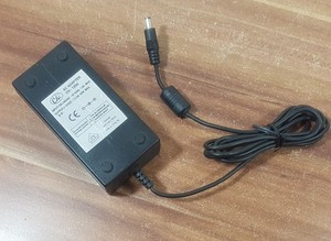 Monitor Netzteil Chi CH-1204 12V 3,5A 42W für ältere TFT Displays 5,5x3mm Stecke