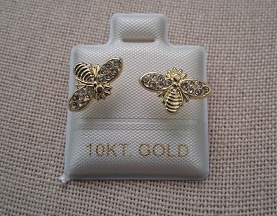 10k gold bumble bee screw back stud earrings / arete abeja de oro 10K  de rosca.