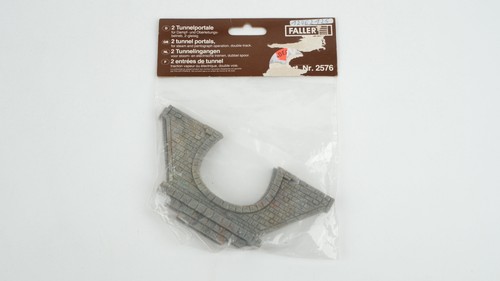 Faller N 2576 2 portales túnel para funcionamiento de vapor y catenaria, 2 vías | Zustand: Gebraucht