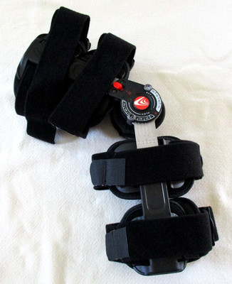 Breg T-Scope Premier Knee Brace Post Op ACL Hinged Locking Adjustable Left/Right