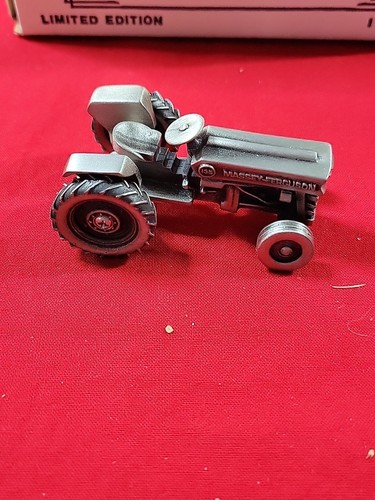 Spec-cast Pewter Collectibles Massey Ferguson 135 Tractor Limited Ed. 1 Of 7500 - Picture 3 of 4