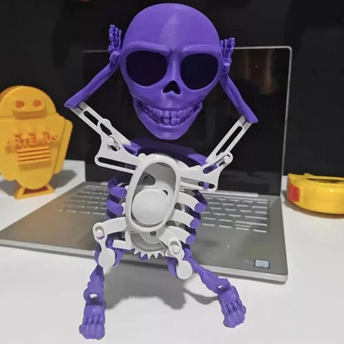 Dancing and Swinging 3D Skull Toy - Picture 15 of 21