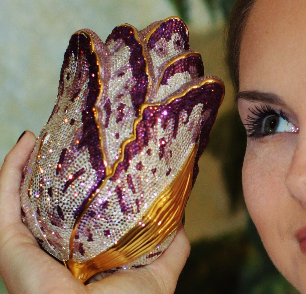 Judith Lieber Stunning Handmade Crystal Encrusted Frames Graduated Purple Lenses Designer Gemma Crystal Light Amethyst Bag | Judith Leiber main image 4