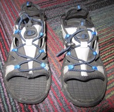 BOYS BODY GLOVE ZOOM BLACK / GREY / BLUE SANDAL WATER SHOES SZ: 2, LACED SLIP-ON