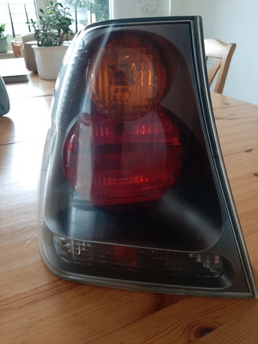 Original BMW Rücklicht  Compact 2002 Rücklicht links mit bestückten Lampenhalter