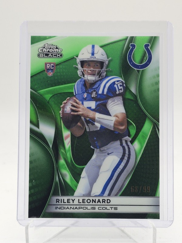 RILEY LEONARD 2025 TOPPS CHROME BLACK ROOKIE GREEN REFRACTOR /99 COLTS Q7485