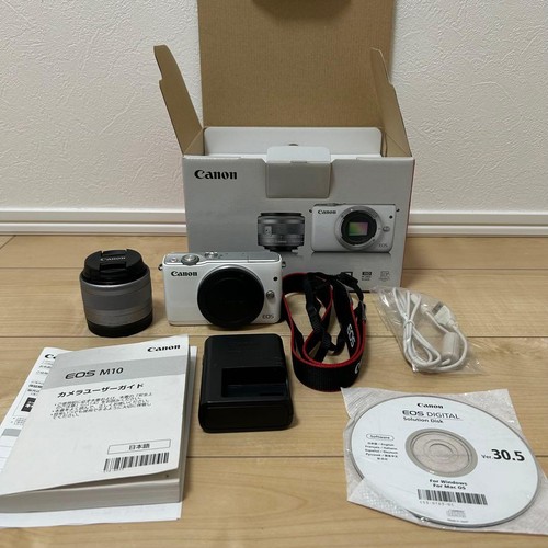 Canon EOS M10 mirrorless camera