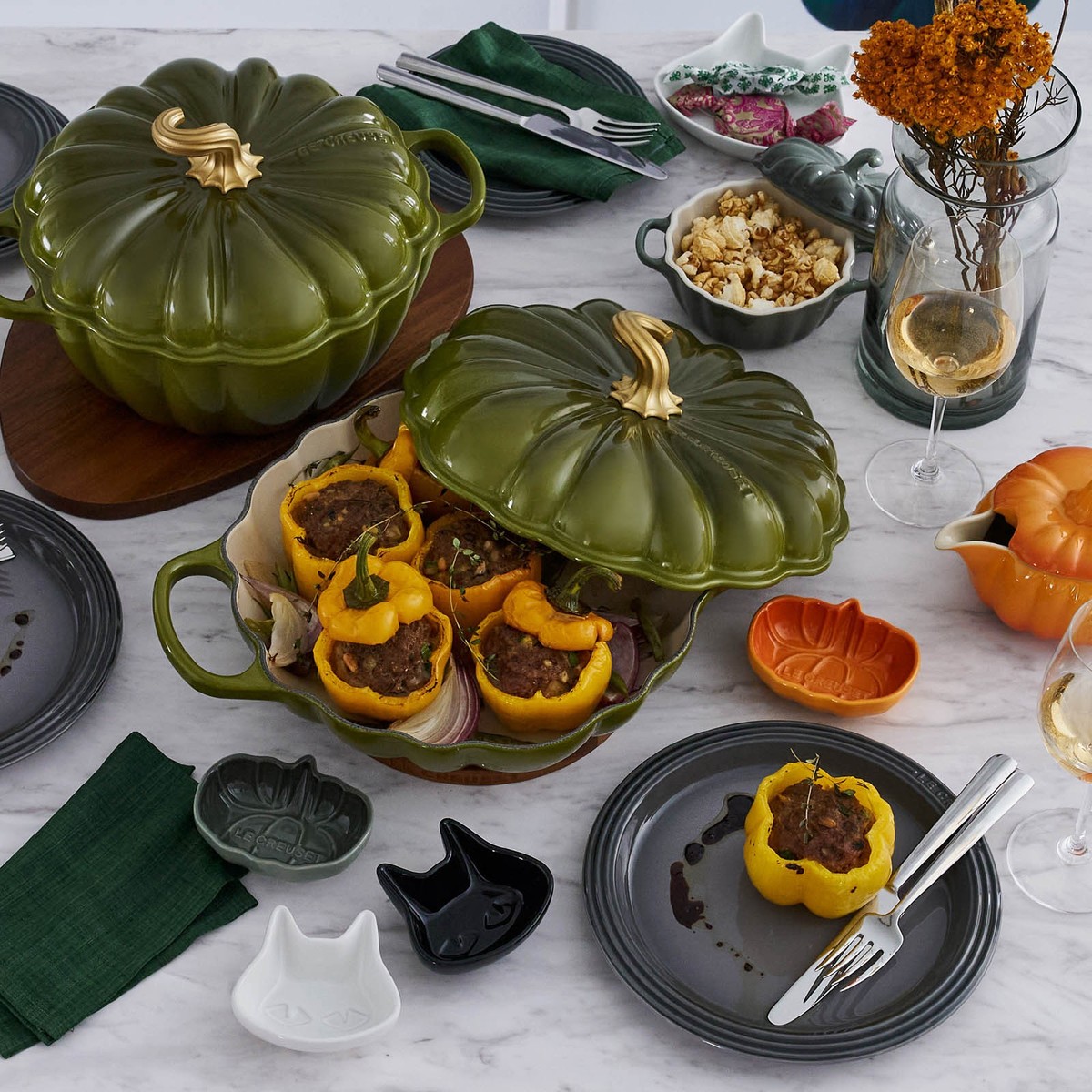 LE CREUSET かなぽん❣️ Le Creuset 2025 Halloween Mini Dish Pumpkin & Cat Set Marronnier