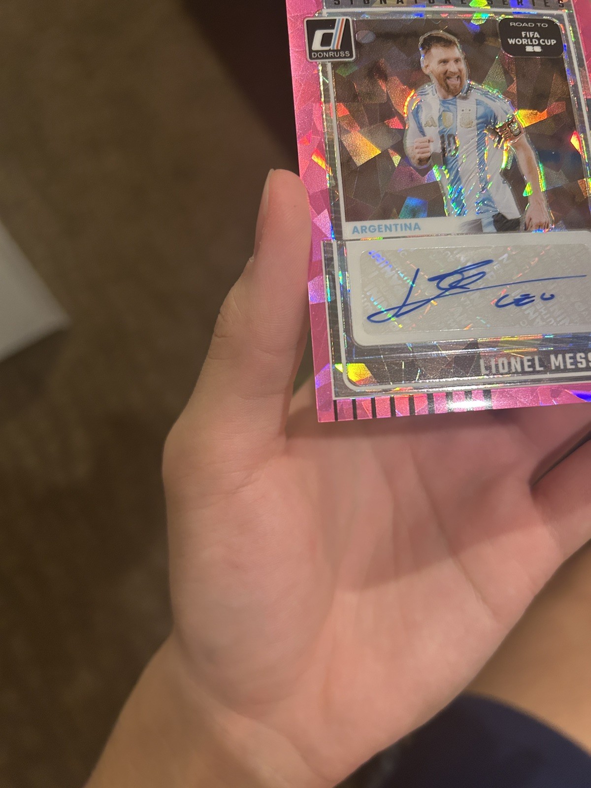 2025-26 Panini Donruss Road to World Cup Signature Series Lionel Messi Pink Auto view 11