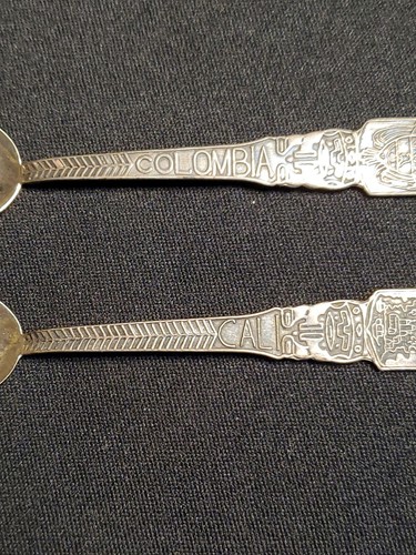 2 Pcs Vintage Colombia 900 Silver Souvenir Spoons Engraved - Picture 3 of 7