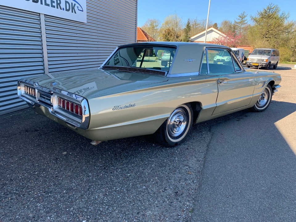 Ford thunderbird 6