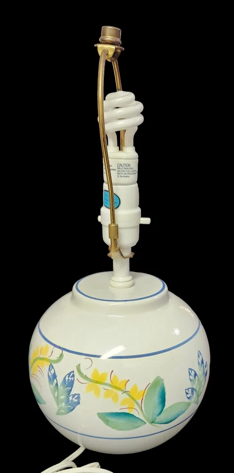 "Lámpara de mesa redonda vintage de cerámica floral 7"" color blanco crema" Foto 3 de 4