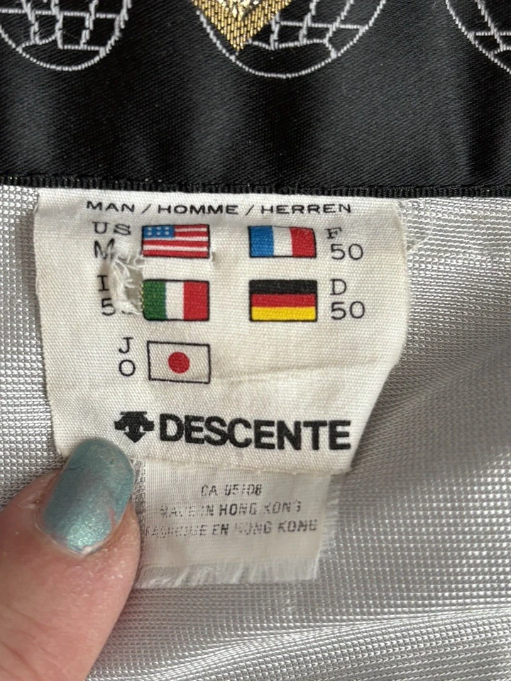 Descente Men's Medium Bright Blue Heavyweight Insulated Ski Snowboard Jacket - Image 3 of 4