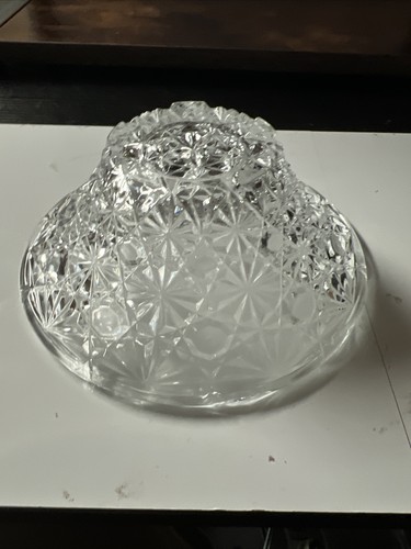 Vintage Daisy and Button Candy Dish Cut Clear Glass - 5.5" Round - Picture 8 of 11