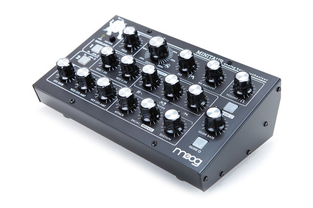 moog MINITAUR (本日限定価格) Amazon.com: MOOG Minitaur - Analog Bass Synthesizer Module