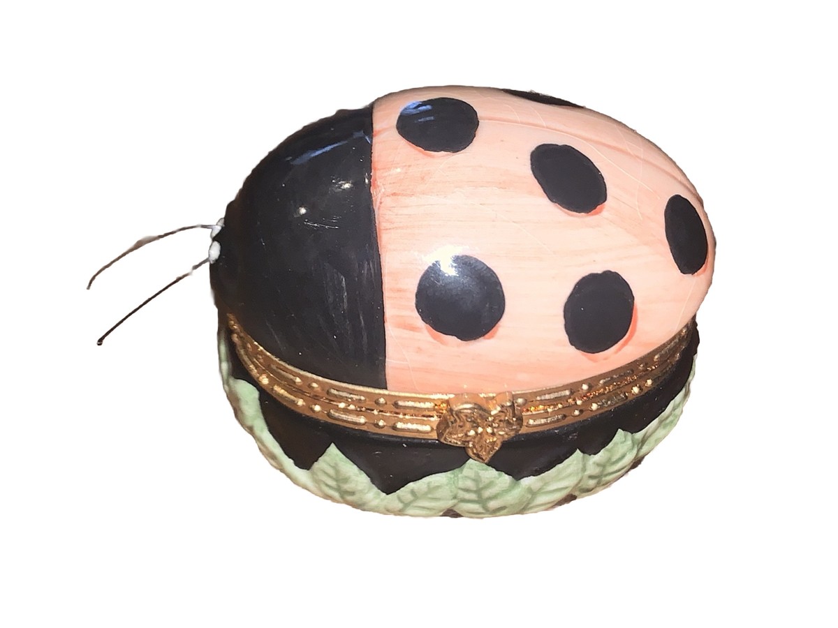 VTG 2000 Mudpies Pink Ladybug W/ Antenna Hinged Lid Box 2”L 1 3/8