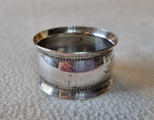 Vintage Serviettenring aus hellem Metall