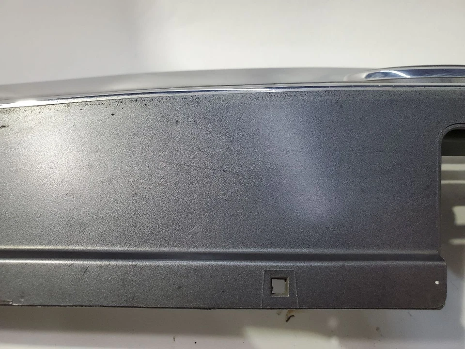 Б/у передняя решетка подходит: 2005 Subaru Legacy Outback передняя класс A - Изображение 3 из 4