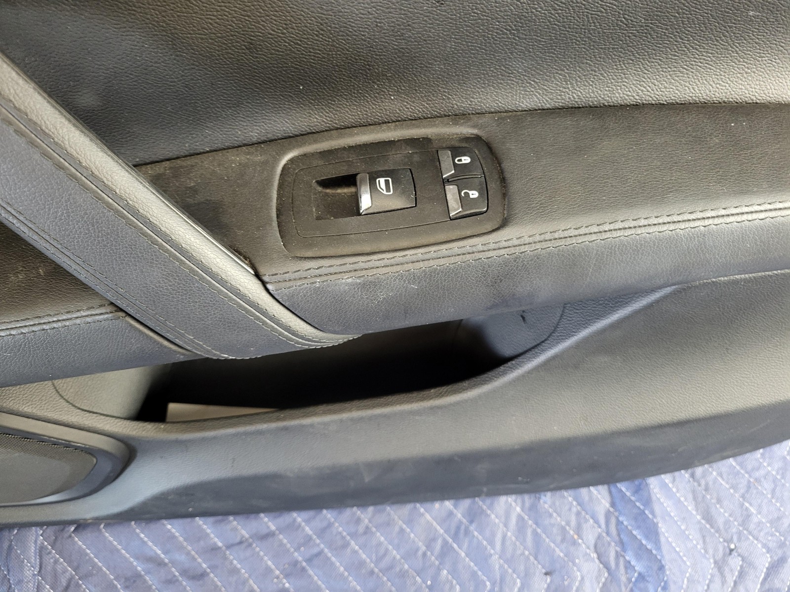 Used Oem Maserati Right Passenger Front Door Trim Panel for 2014-2017 Ghibli