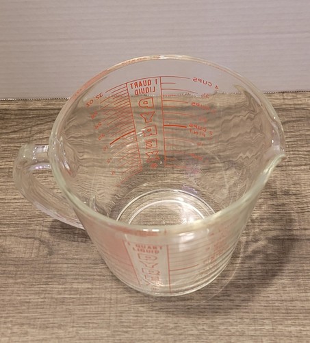 Vintage Pyrex 4 Cup (32oz) Glass Red Letter Measuring Cup Closed D-Handle - Picture 3 of 5