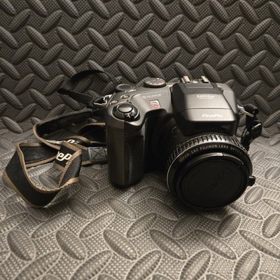 Fujifilm FinePix S602 Zoom Digital Camera with AC Adapter, CF Card
