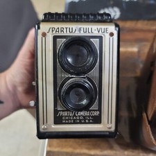 Spartus Box Camera Full-Vue Vintage In Leather Case - UNTESTED