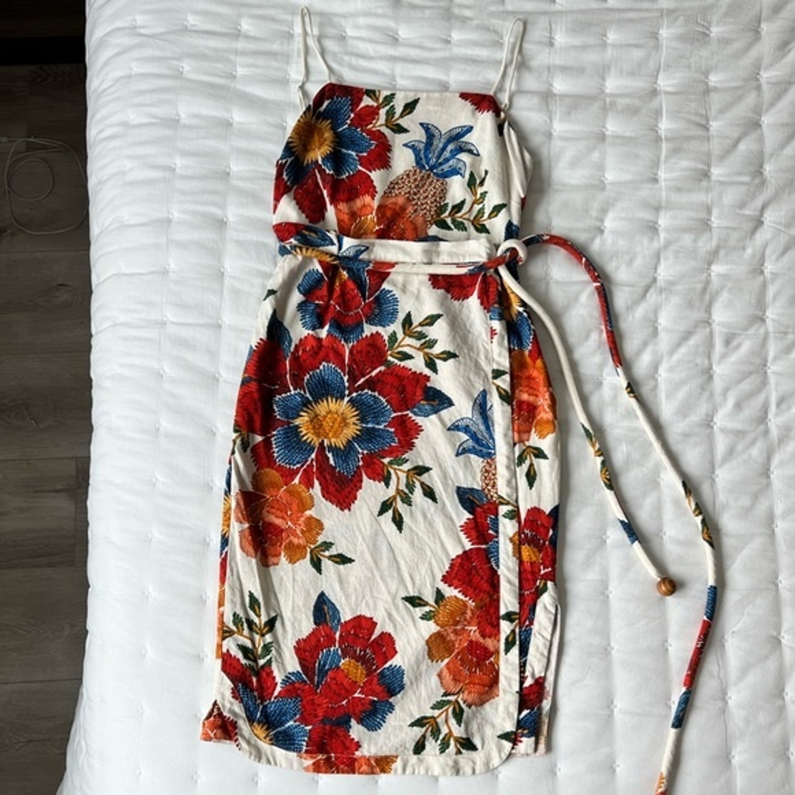 Farm Rio Small White Pineapple Flowers Linen Blend Mi… Gem