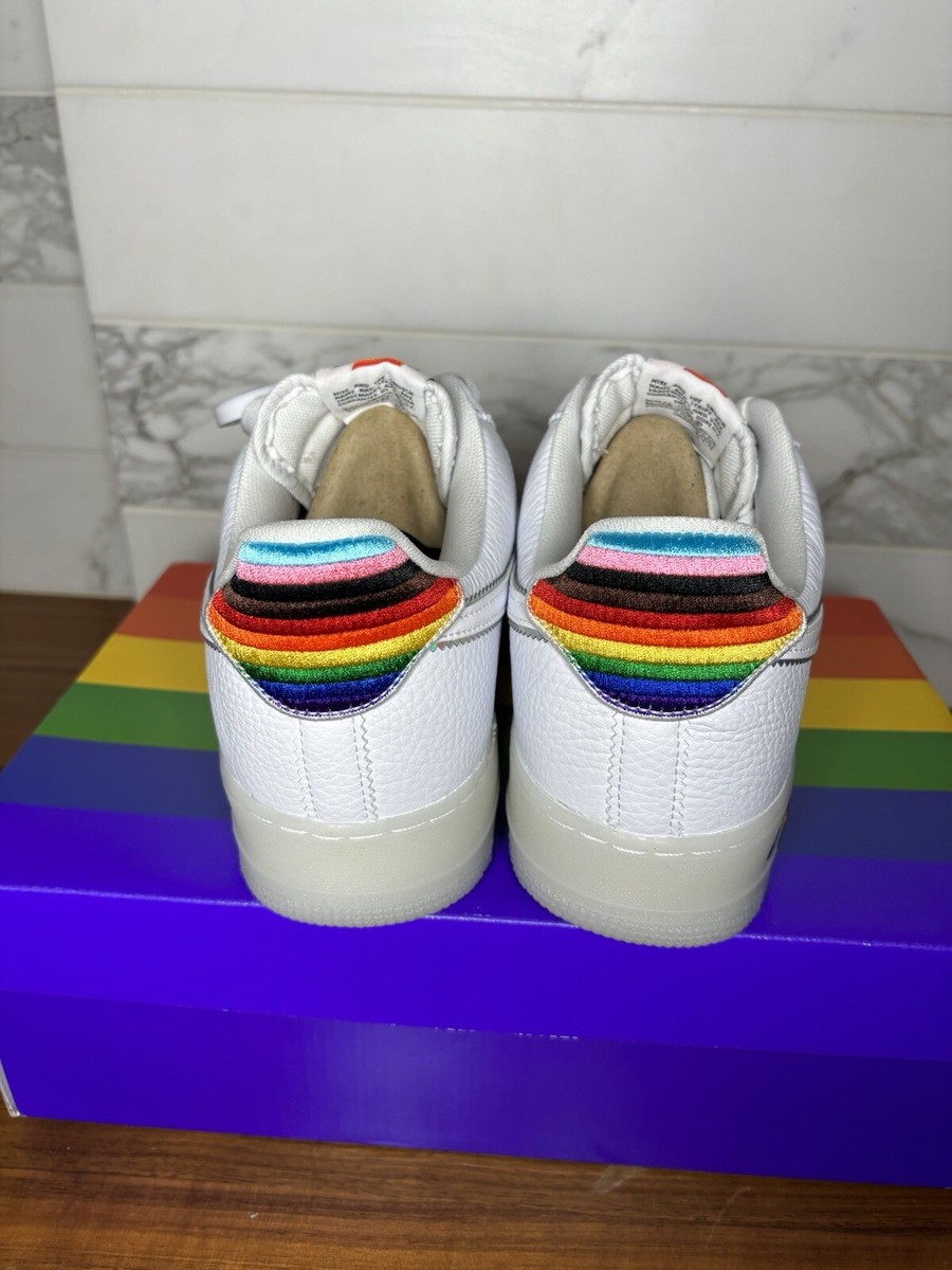 Chaussure Nike Gay Pride Nike Air Forces Nike Gay Pride Collection Top