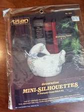 VTG Titans 1987 Stamped Cross Stitch Mini Turning Goose 6x7 1213 Kit USA NOS