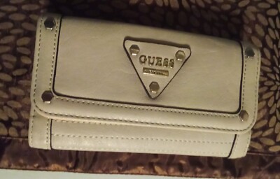 Guess Tri-fold Wallet Est.1981 Gray Snap Closure 