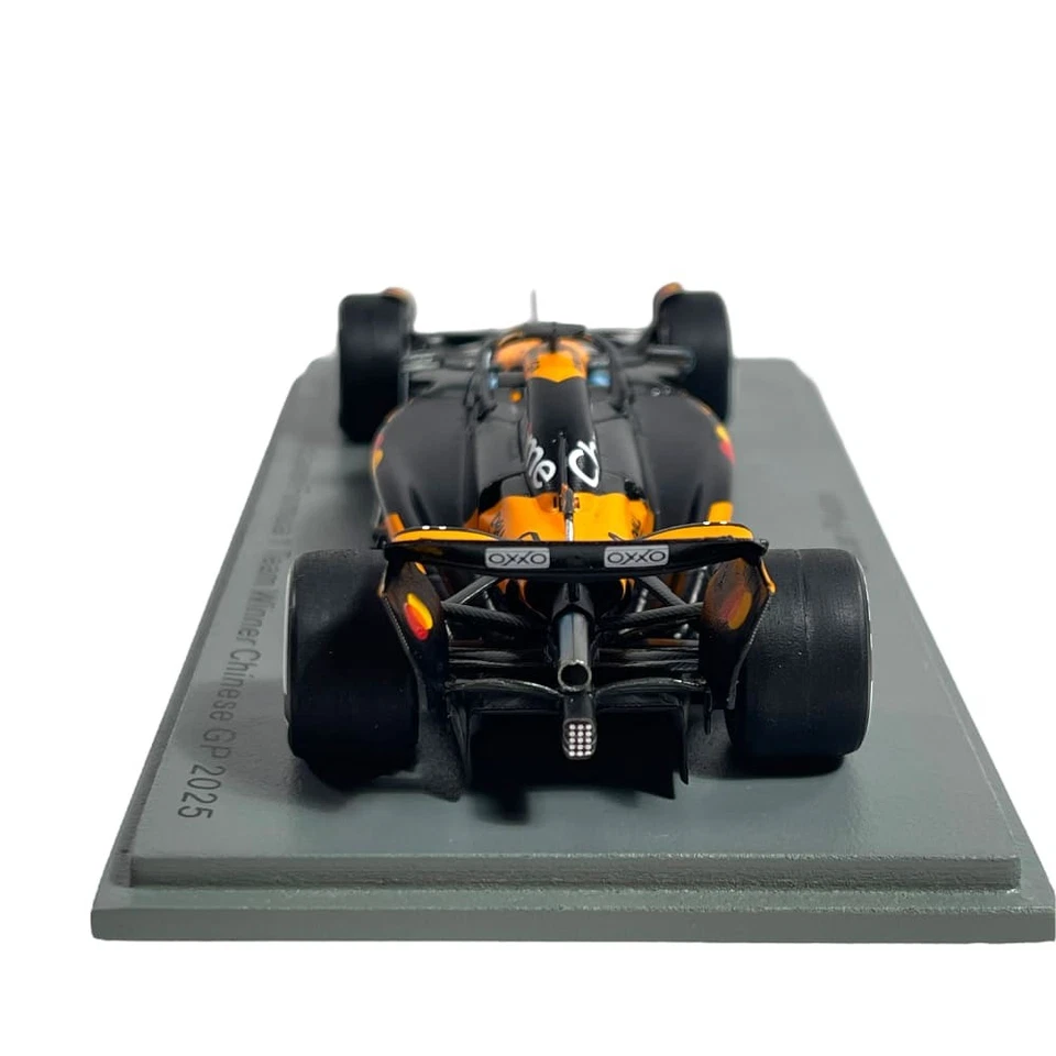 Modellino F1 Spark 1/43 McLaren MCL39 Winner Chinese GP 2025 #81 O. Piastri - Immagine 4 di 4