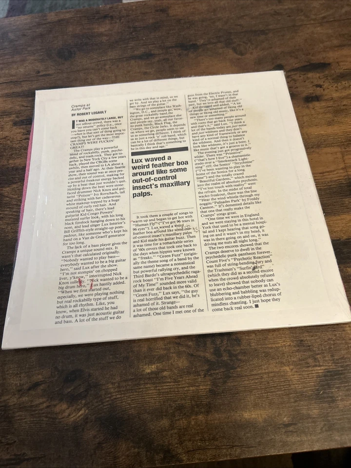 THE CRAMPS TOTALLY DESTROY SEATTLE!! Colored Vinyl In Excellent Condition — 第 2/4 张图片