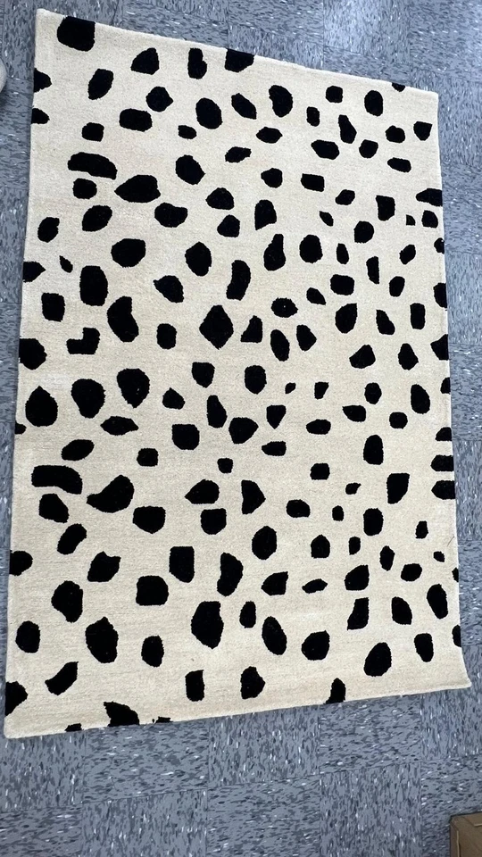 Alfombras rectangulares Surya Stella Dalmation 4' X 6' STLA2443-46 Foto 4 de 4