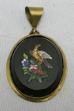 Anhänger Mikro-Mosaik farbiges Glas Onyx Vogel Blumen Messing Italien H. 3,2 cm