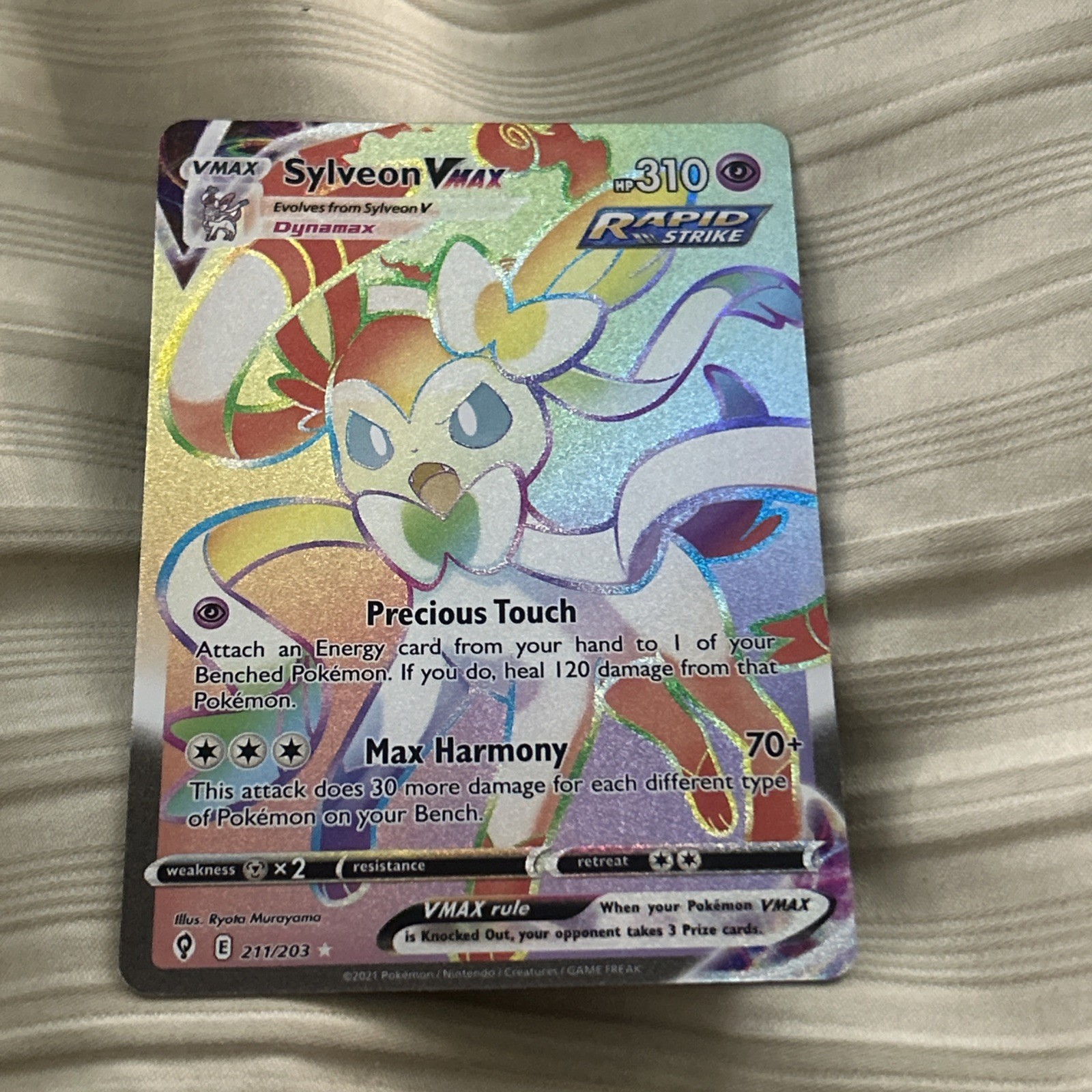 Pokemon Sylveon Vmax Secret Rainbow Rare 211/203 Evolving Skies