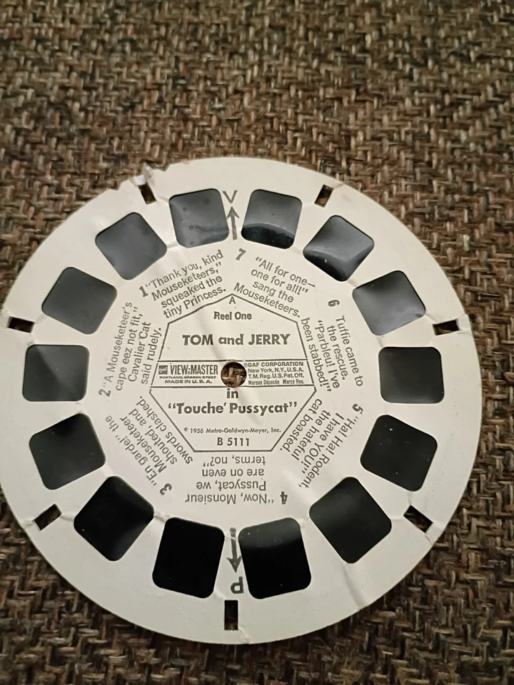 Vintage ViewMaster Lot Of 7 : Alvin& The Chipmunks,Deputy Dawg,Droopy,Popeye, - Image 3 of 4